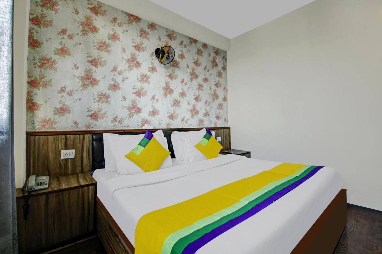 Itsy Hotels Crystal Palace With Valley View Šimla Exteriér fotografie