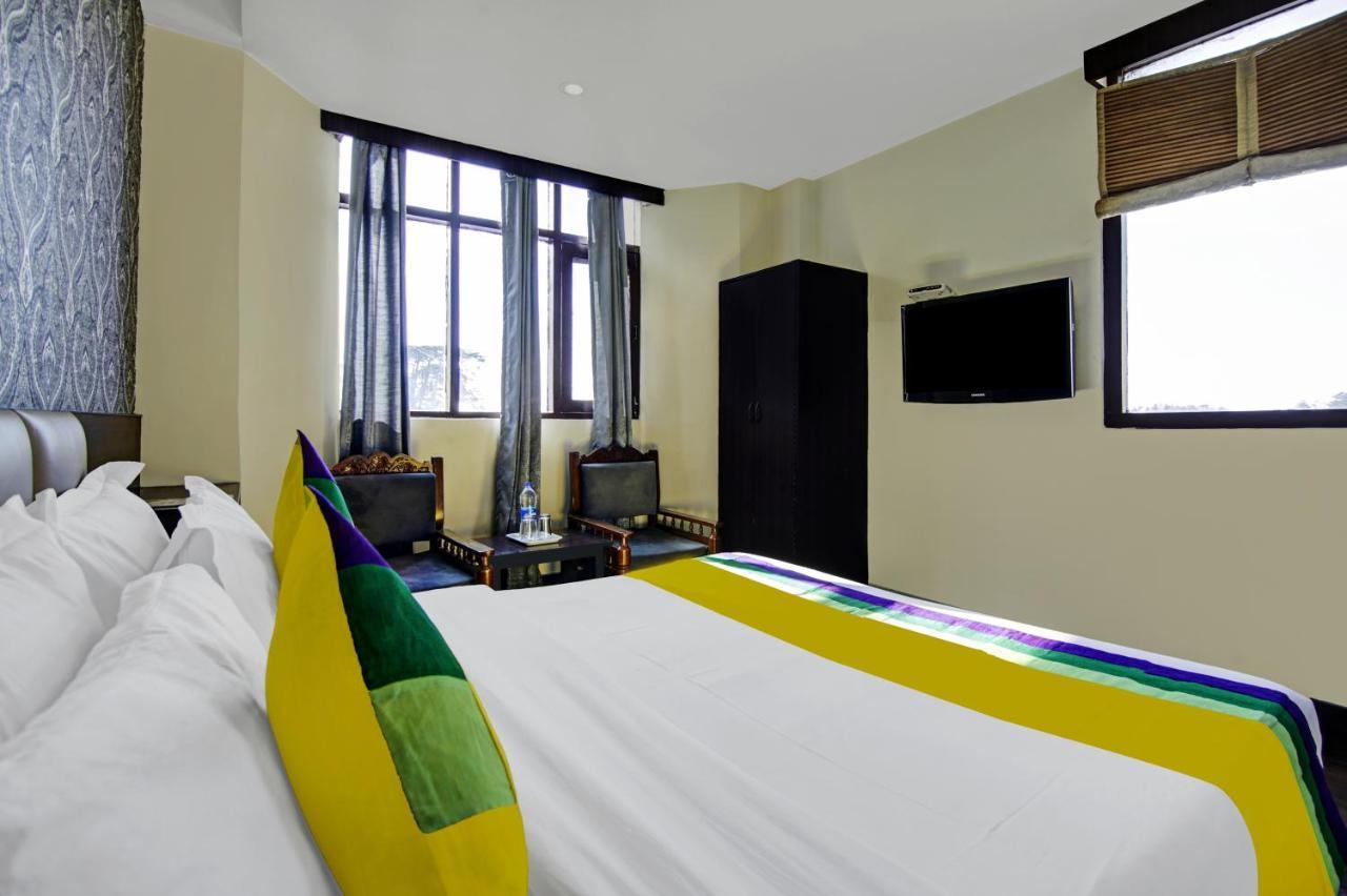 Itsy Hotels Crystal Palace With Valley View Šimla Exteriér fotografie